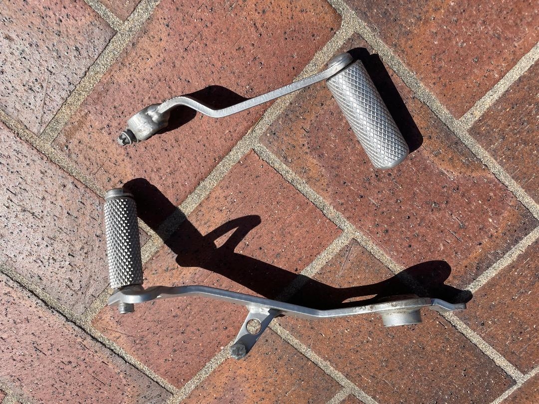 Brake pedal and shifter off 2006 RT
