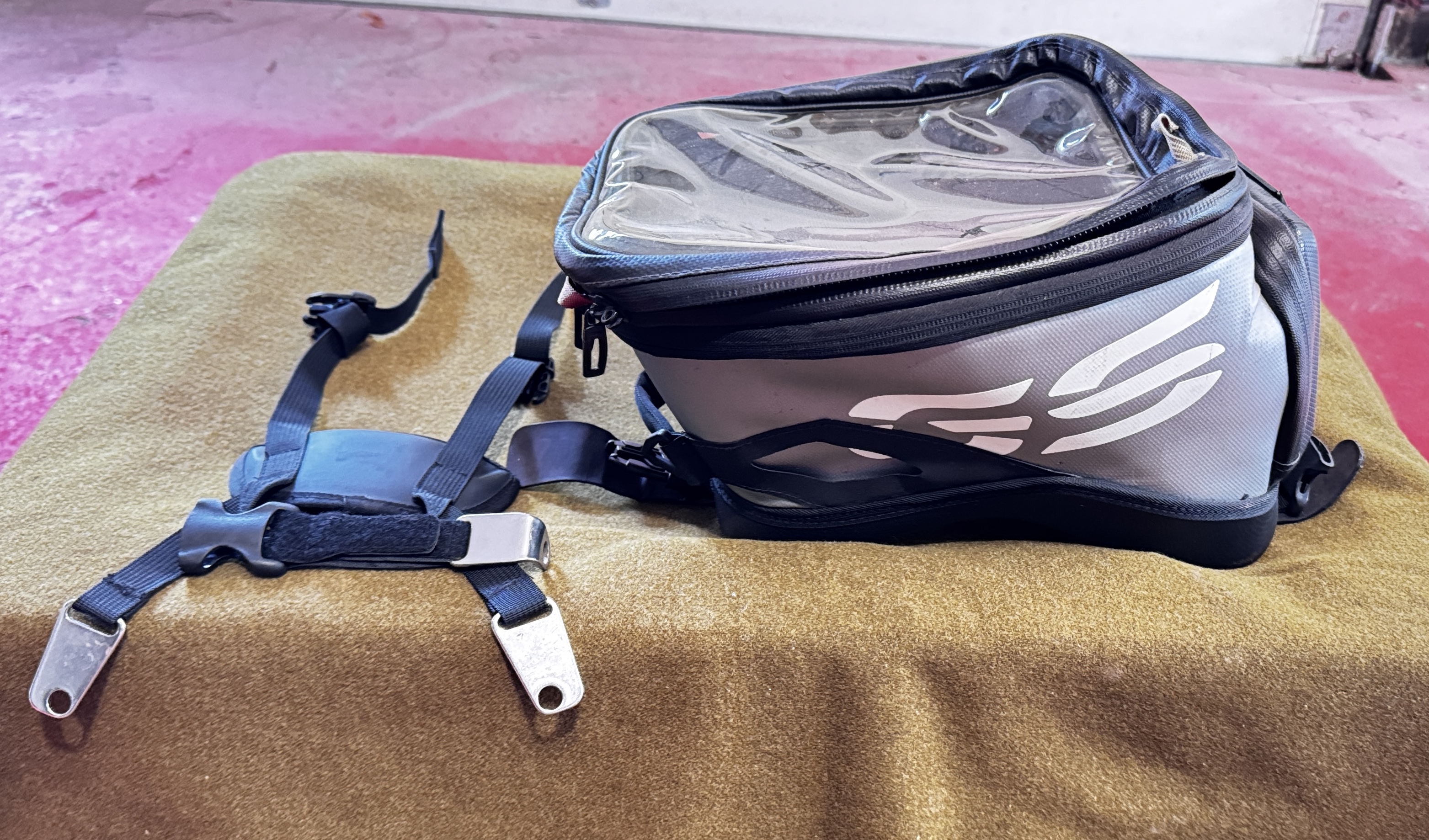 GS Tank Bag