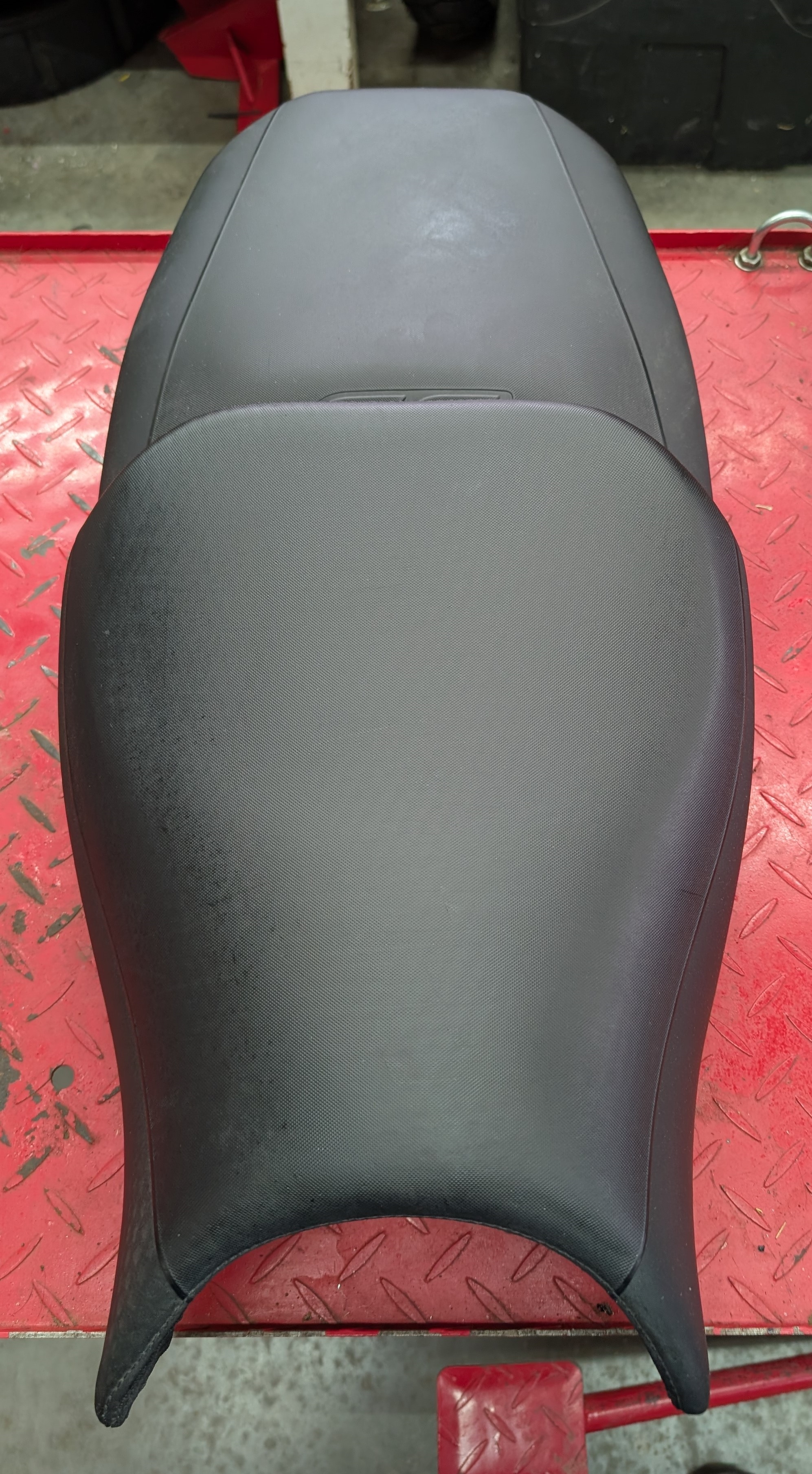 OEM R1250/1200 GSA DRIVERS & PASSENGER SEATS, BLACK, HEATED (Fits all LC GS/GSA)