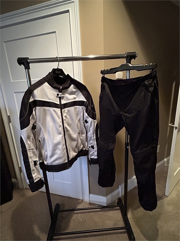 Bilt Mesh XL (Jacket is XL-T) 2 piece Riding Suit with jacket liner 