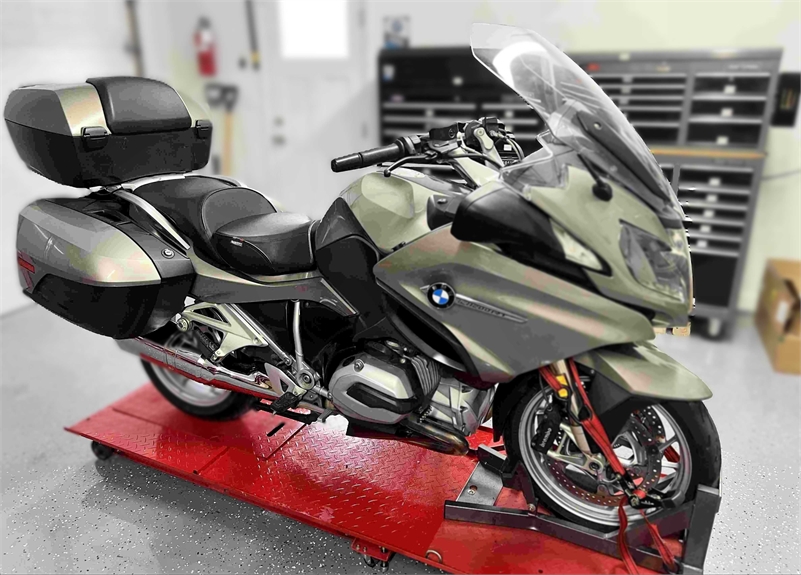 2016 Platinum Bronze Metallic BMW R1200RT Premium