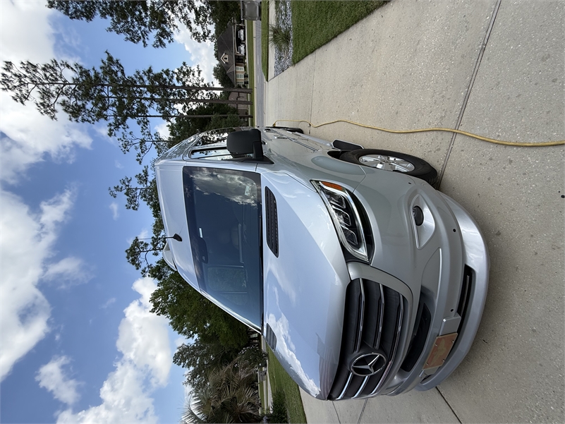 Airstream “Tommy Bahama” 19’ Interstate Sprinter