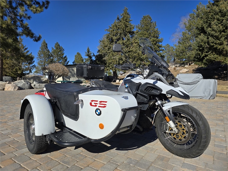 2017 R1200 GSA with DMC Sidecar