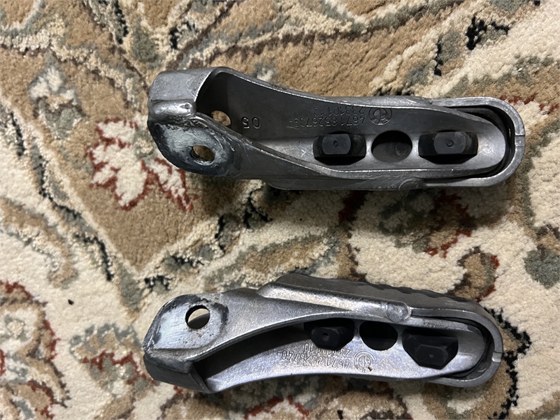 R9t GS Urban drivers foot pegs and hardware 