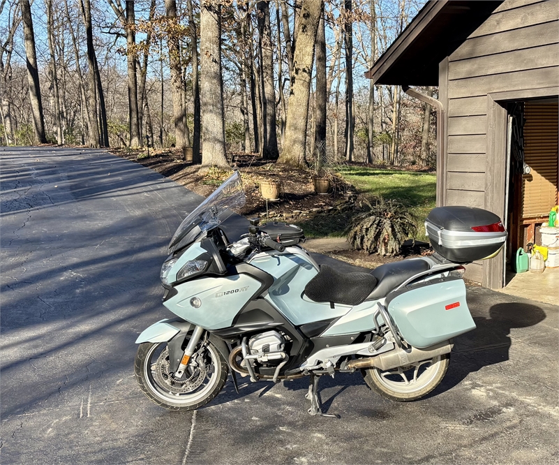 2011 R1200RT 32,000 mi. St Louis MO area (lowered price)