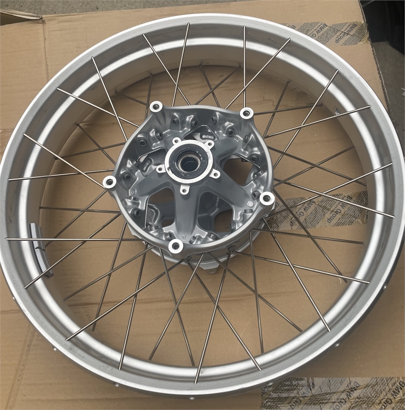 Take off Cross Spoke Wheel Silver Front 2014 GS should fit '12-18