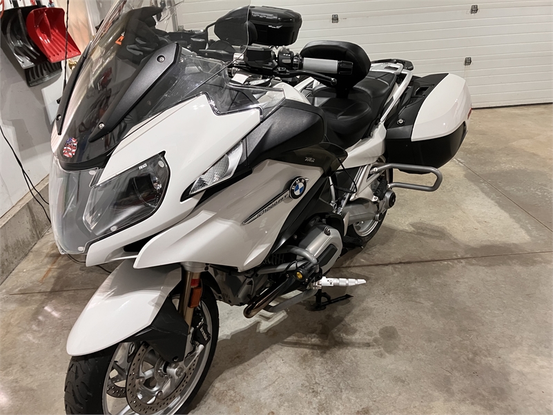 2017 R1200RT Alpine White Price lowered