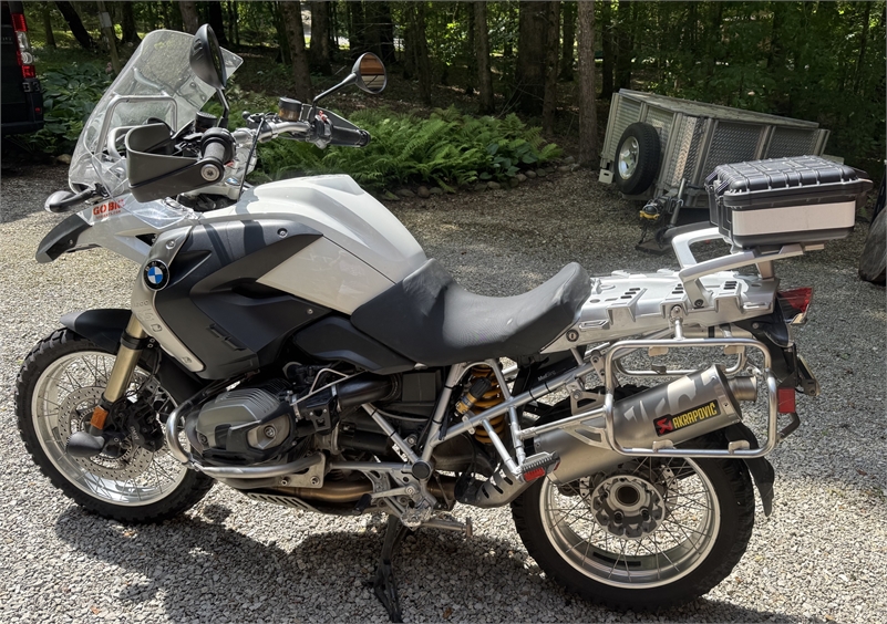 2010 R1200GS, factory lowered